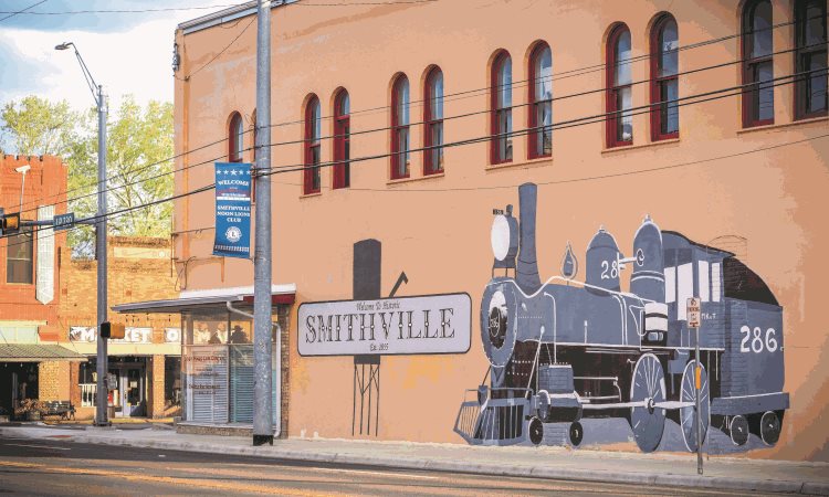 Railroads figure prominently in Smithville's history, although a mix of murals can be found around town.