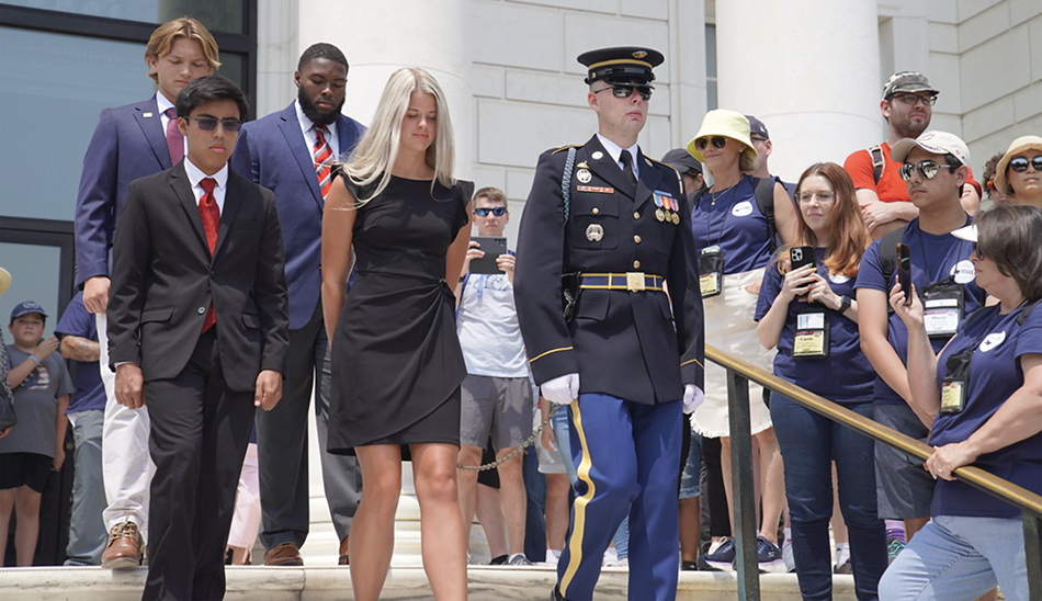 JT lays wreath at TOTUS