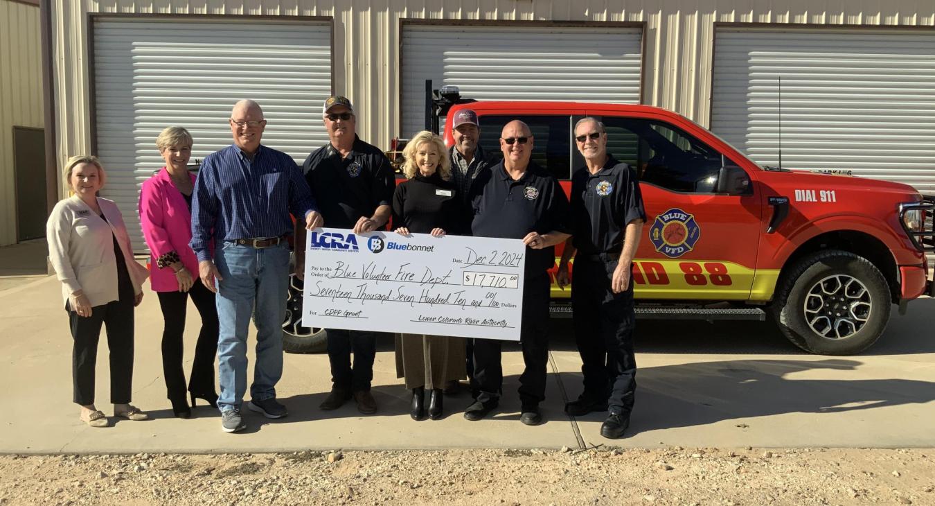 Bluebonnet, LCRA award $17,710 grant to Blue Volunteer Fire Department