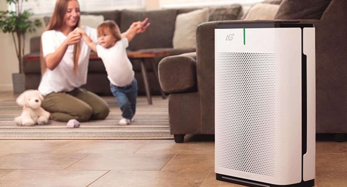 The Brondell Pro sanitizing air purifier is a size that can work in an office or home.